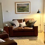1 Bed In Penrith Oc-94065