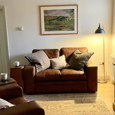 1 Bed In Penrith Oc-94065 *
