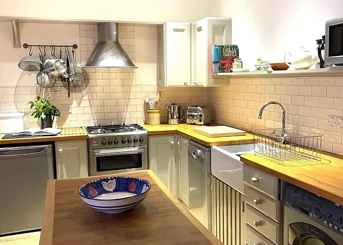 1 Bed In 94065 * Watermillock